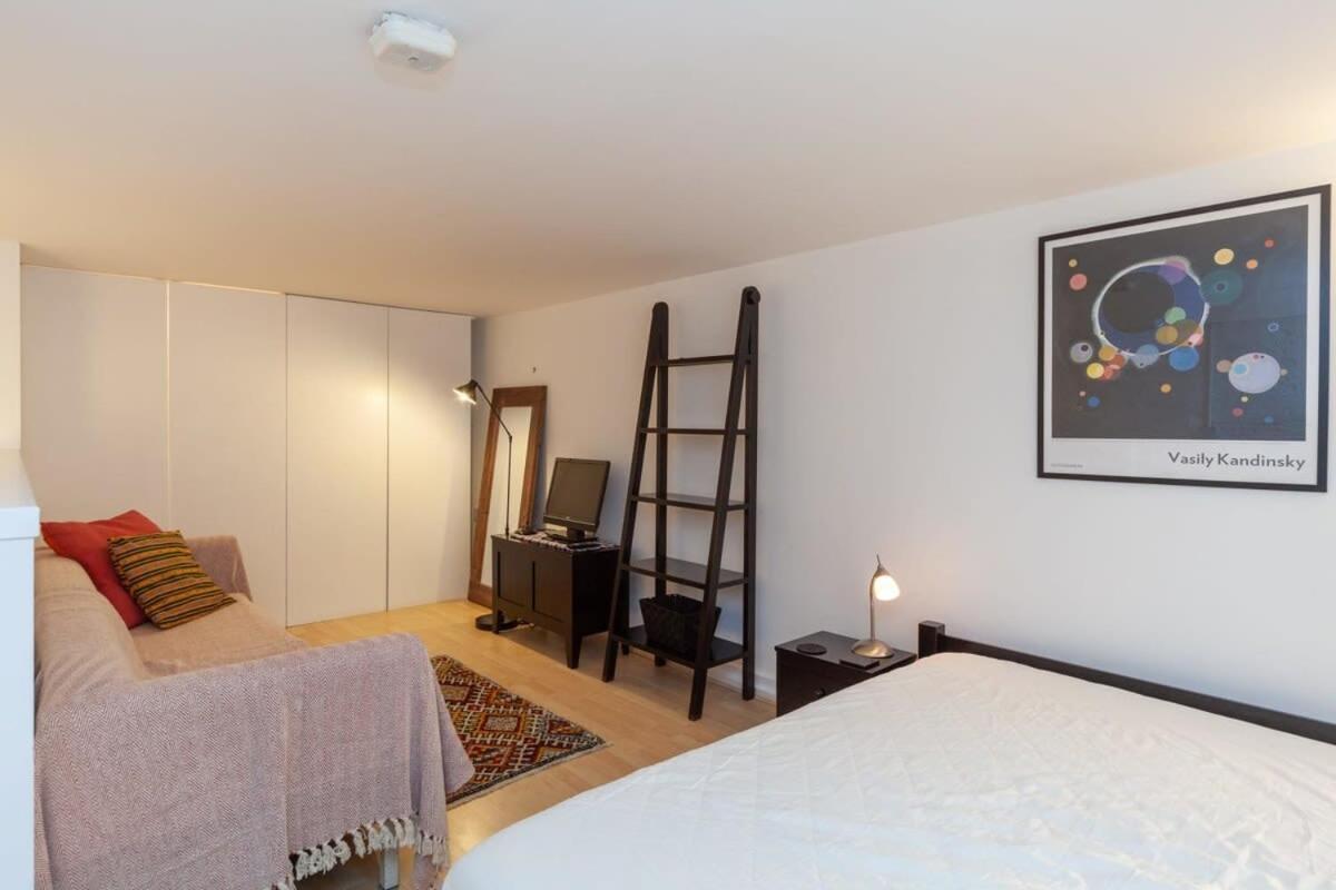 Charming 1 Bedroom Apartment In Old School House London Kültér fotó
