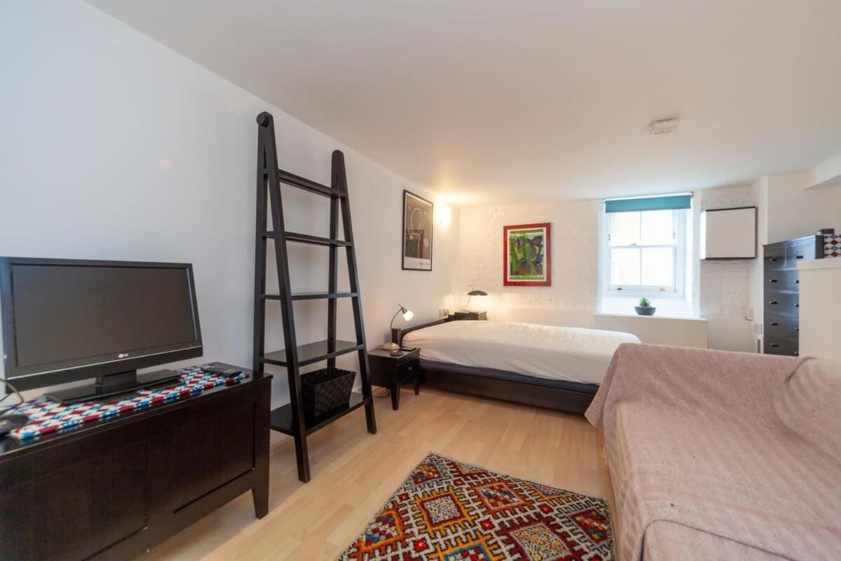 Charming 1 Bedroom Apartment In Old School House London Kültér fotó