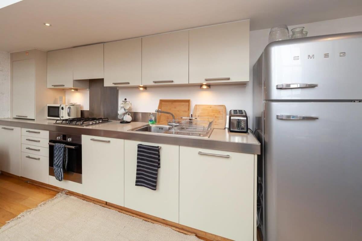 Charming 1 Bedroom Apartment In Old School House London Kültér fotó