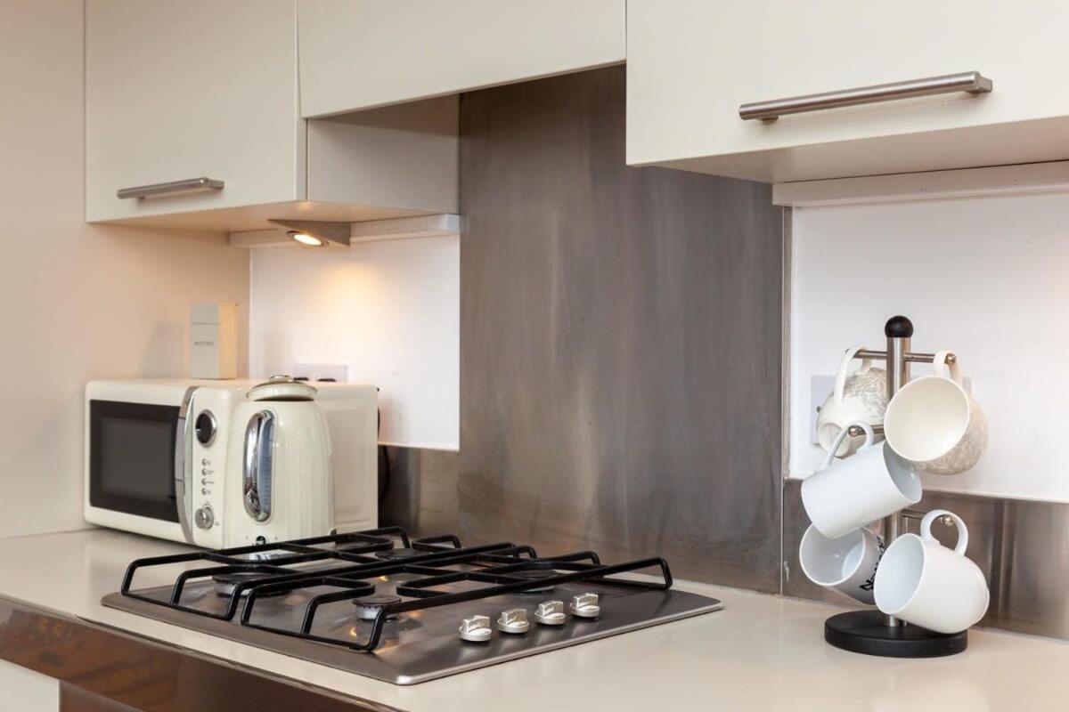 Charming 1 Bedroom Apartment In Old School House London Kültér fotó