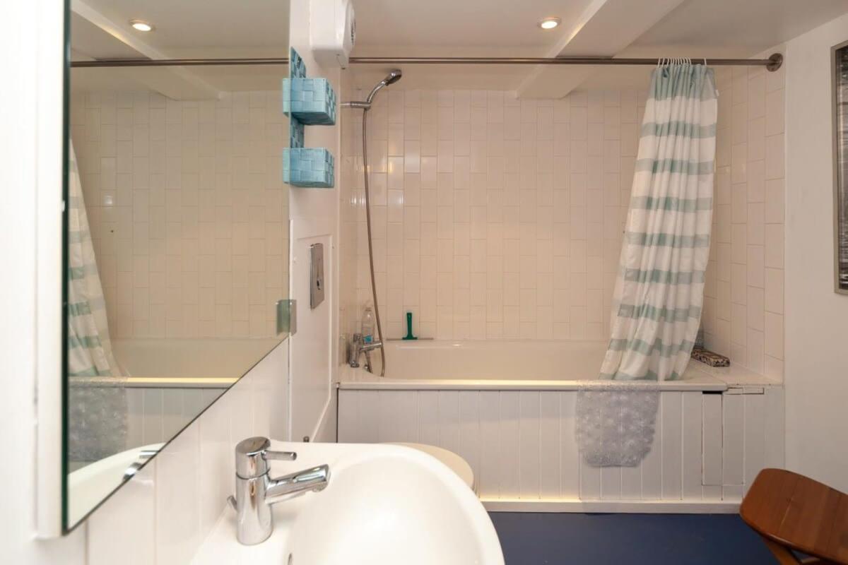 Charming 1 Bedroom Apartment In Old School House London Kültér fotó