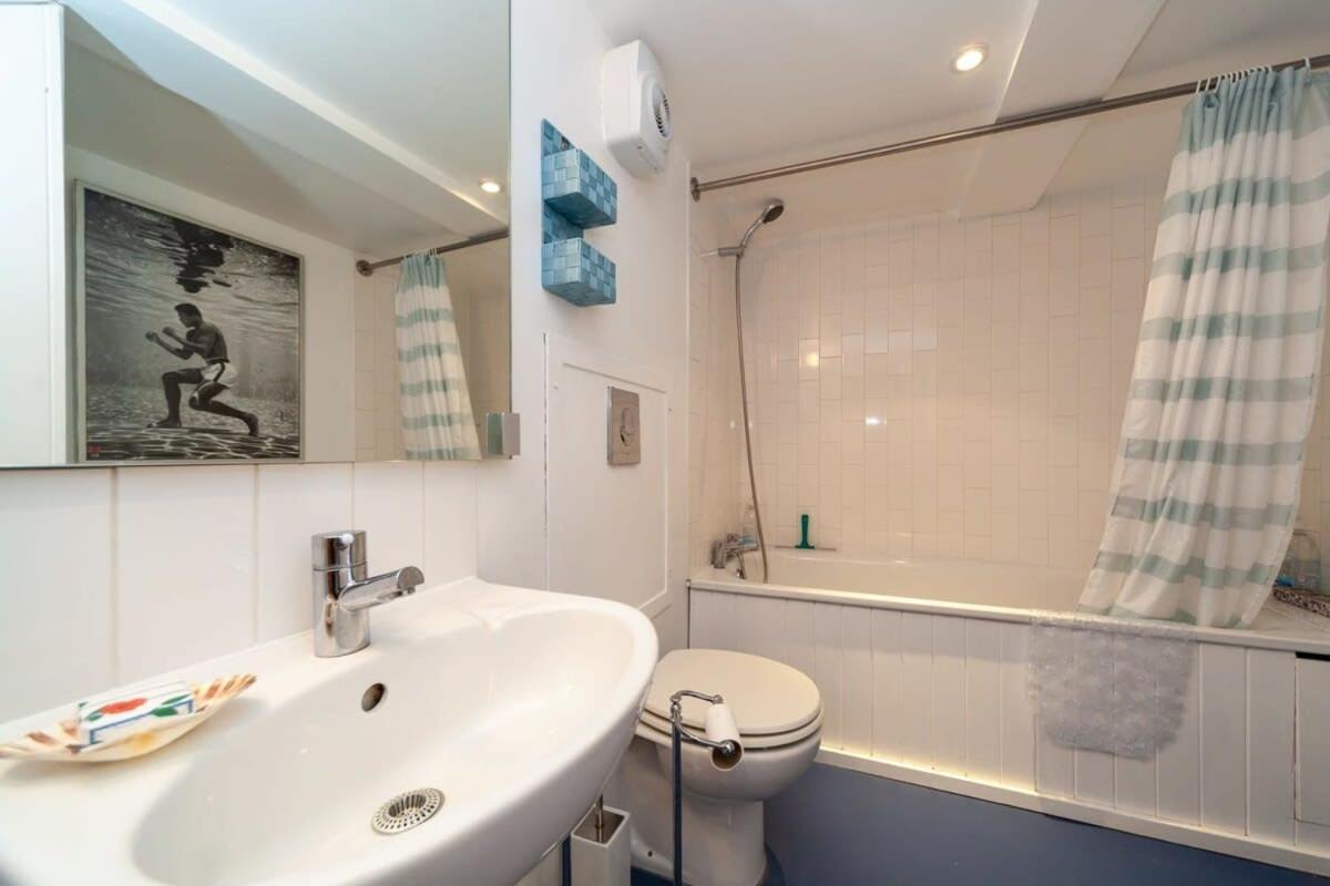 Charming 1 Bedroom Apartment In Old School House London Kültér fotó